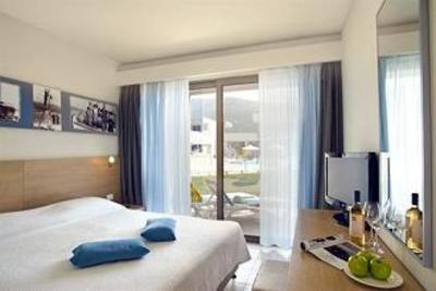 фото отеля Alea Hotel & Suites