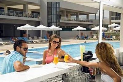фото отеля Alea Hotel & Suites