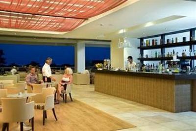 фото отеля Alea Hotel & Suites