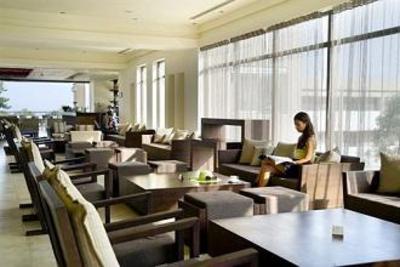 фото отеля Alea Hotel & Suites