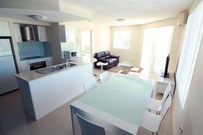 фото отеля Platinum Bargara Apartments
