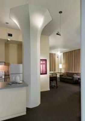 фото отеля Le Square Phillips Hotel & Suites