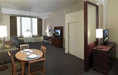 фото отеля Le Square Phillips Hotel & Suites