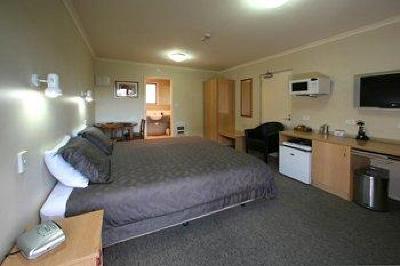 фото отеля BEST WESTERN 555 On Bayview