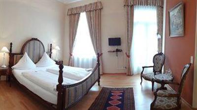 фото отеля Hotel Weisses Haus