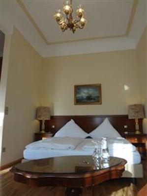 фото отеля Hotel Weisses Haus