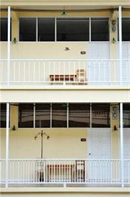 фото отеля Feung Nakorn Balcony Rooms Bangkok
