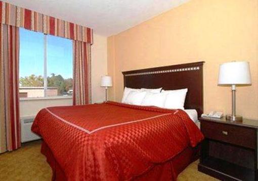 фото отеля Comfort Suites near Raymond James Stadium