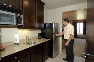 фото отеля Simmons Suites