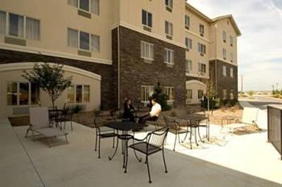 фото отеля Simmons Suites