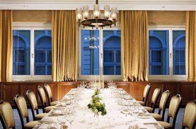фото отеля Grand Hotel Europa Innsbruck