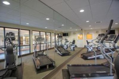 фото отеля BEST WESTERN Castlerock Inn & Suites