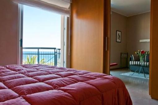 фото отеля Tirreno Hotel Spotorno