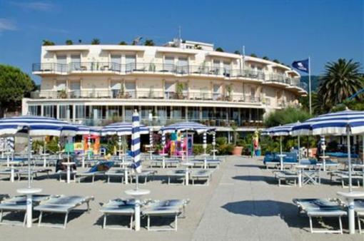 фото отеля Tirreno Hotel Spotorno