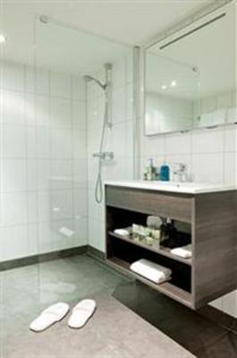 фото отеля Hotel Corona - Hampshire Classic