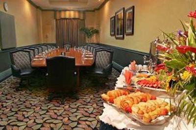 фото отеля Embassy Suites Miami International Airport