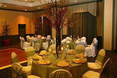 фото отеля Embassy Suites Miami International Airport