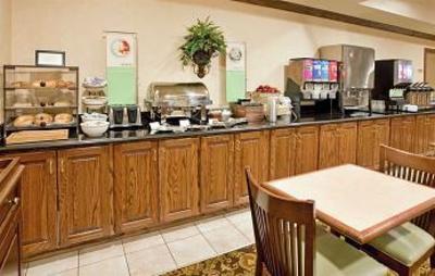 фото отеля Country Inn & Suites Bowling Green