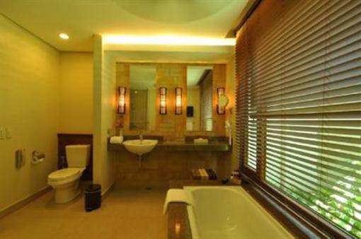 фото отеля Crimson Resort and Spa, Mactan