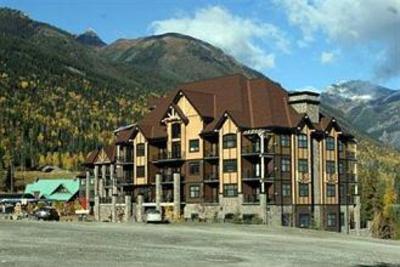 фото отеля Glacier Mountaineer Lodge