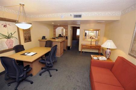 фото отеля Embassy Suites Hotel Jacksonville - Baymeadows