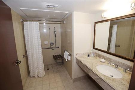 фото отеля Embassy Suites Hotel Jacksonville - Baymeadows