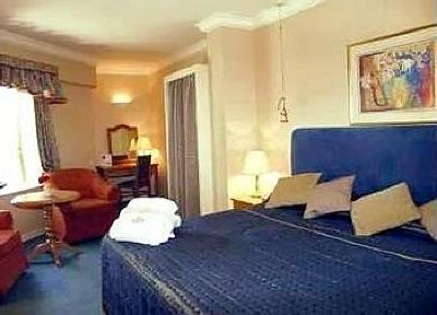 фото отеля Coulsdon Manor Hotel London