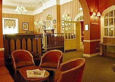 фото отеля Coulsdon Manor Hotel London