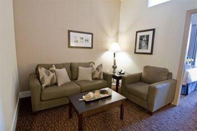 фото отеля Comfort Inn & Suites Surrey