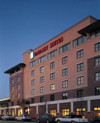 фото отеля Embassy Suites Omaha Downtown/Old Market