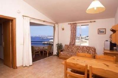 фото отеля Apartamentos Sol Ponent Menorca