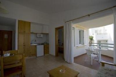 фото отеля Apartamentos Sol Ponent Menorca