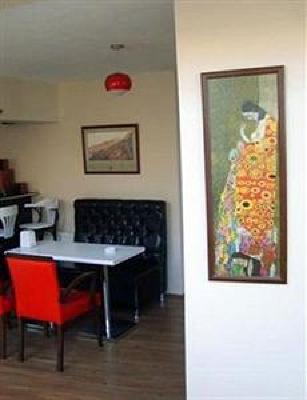 фото отеля Hotel Crowded House