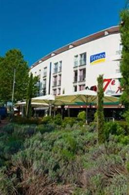 фото отеля Teneo Suites Talence