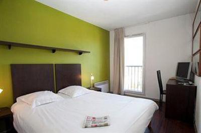 фото отеля Teneo Suites Talence