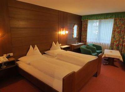фото отеля Hotel Tyrol Sankt Anton am Arlberg