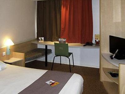фото отеля Ibis Brest Kergaradec