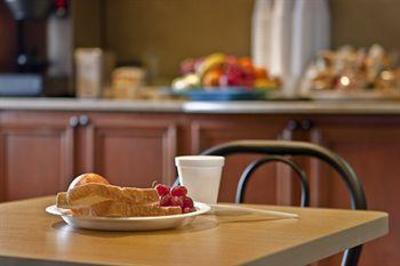 фото отеля Chateau Repotel Duplessis