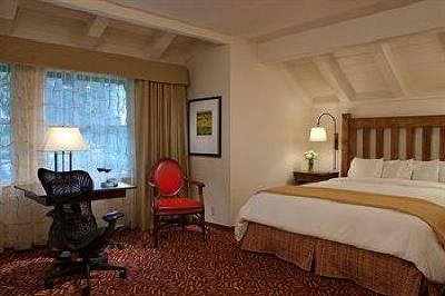 фото отеля Harvest Inn Saint Helena