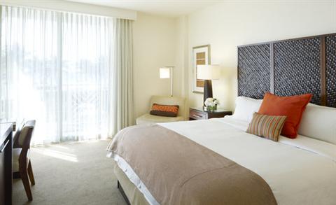 фото отеля The Reach A Waldorf Astoria Resort