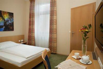 фото отеля Lucia Hotel