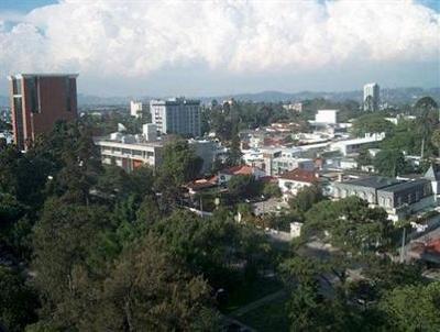 фото отеля Hotel San Carlos Guatemala City
