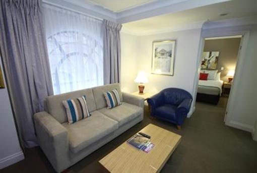 фото отеля Manor Apartment Hotel