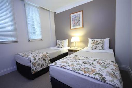 фото отеля Manor Apartment Hotel