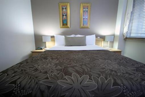 фото отеля Manor Apartment Hotel