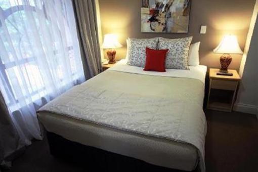 фото отеля Manor Apartment Hotel