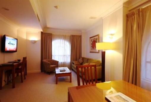 фото отеля Manor Apartment Hotel