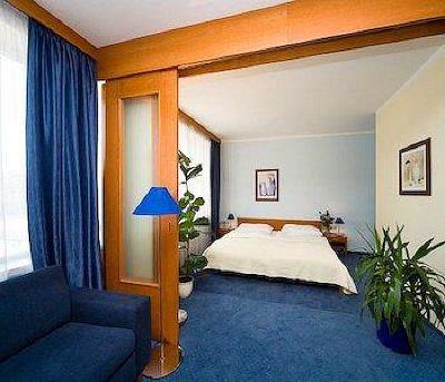 фото отеля Central Hotel Plzen