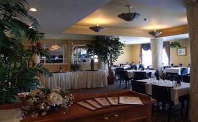 фото отеля Monte Carlo Inn Oakville Suites
