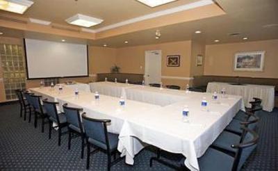 фото отеля Monte Carlo Inn Oakville Suites